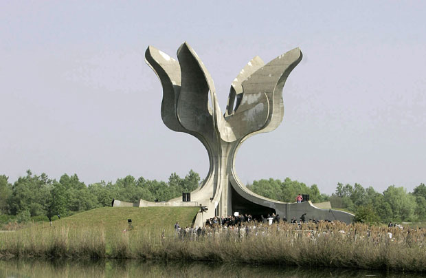 Усташки поклич остаје у употреби!